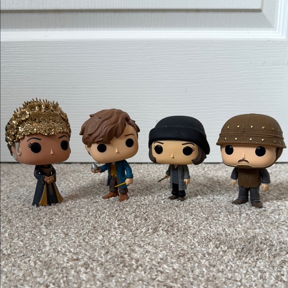 Fantastic Beasts Funko Pop Lot of 4 Loose Vinyl Figures - Newt #2 & More - Picture 2 of 6